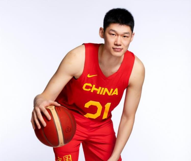 中国男篮最好的后卫「四大后卫全场仅助攻一次中国男篮走老路除了赢球一无是处」