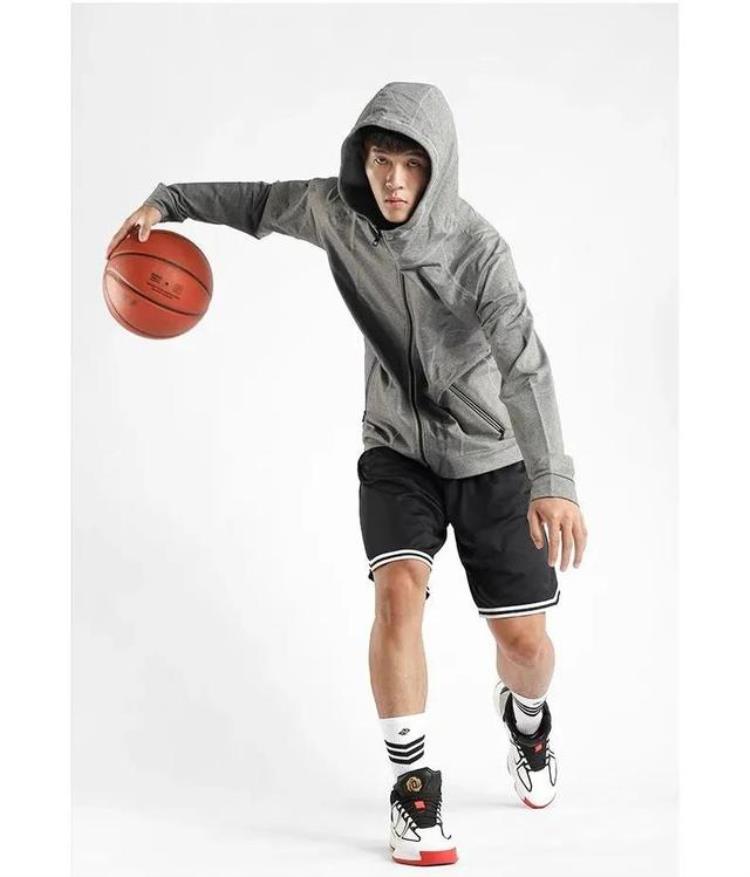 宽松篮球服「宽松透气全开襟的篮球训练衣场上场下都能穿」