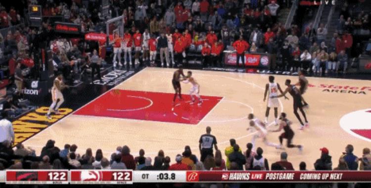 阿赞nba「年度盘点十大绝杀阿赞背靠背压哨库里绝杀火箭塔图姆绝杀篮网」