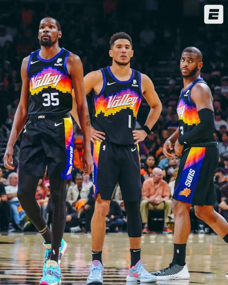 篮网翻盘太阳「NBA变天史上最烂三巨头时代终结太阳大赢家篮网创造历史」