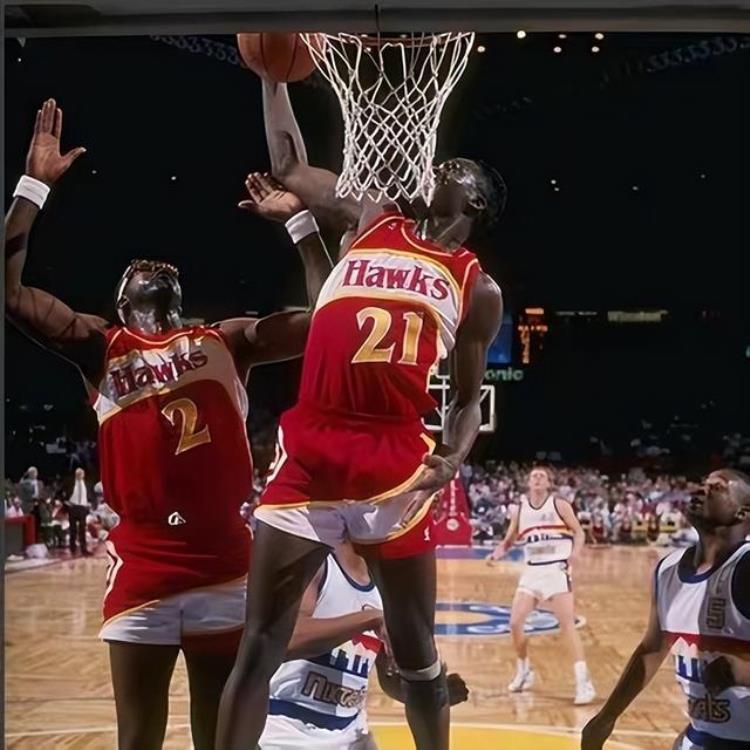 nba历届探花排名「NBA历史10大探花现役3人上榜乔丹第一10人共23次得分王20冠」