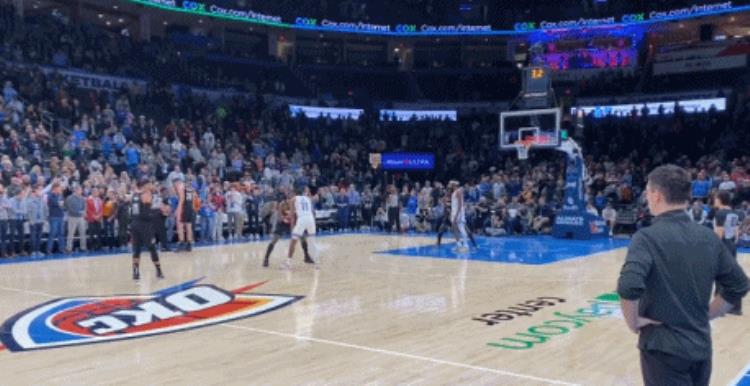 阿赞nba「年度盘点十大绝杀阿赞背靠背压哨库里绝杀火箭塔图姆绝杀篮网」