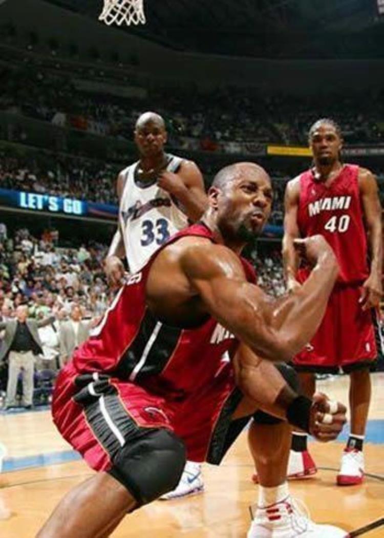 nba十大肌肉猛男「NBA历史10大肌肉男个个体壮如牛威猛无比」