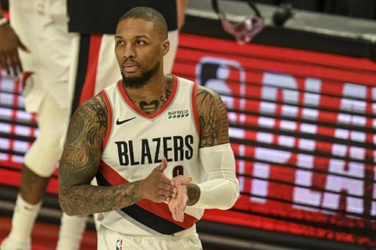 阿赞nba「年度盘点十大绝杀阿赞背靠背压哨库里绝杀火箭塔图姆绝杀篮网」