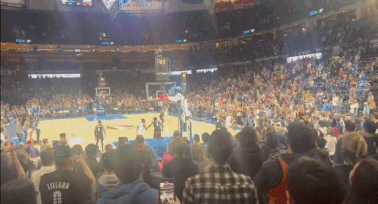 阿赞nba「年度盘点十大绝杀阿赞背靠背压哨库里绝杀火箭塔图姆绝杀篮网」