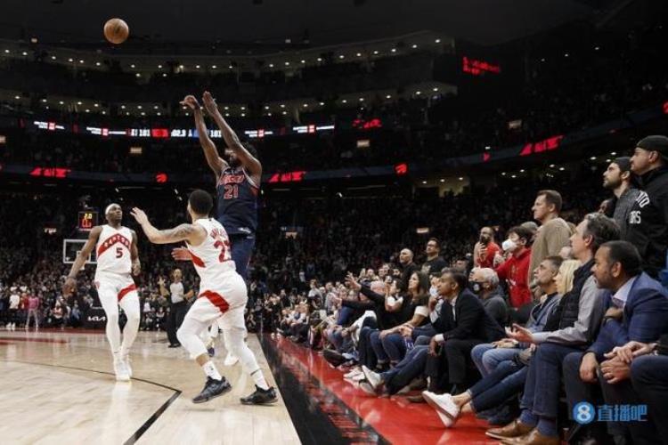 阿赞nba「年度盘点十大绝杀阿赞背靠背压哨库里绝杀火箭塔图姆绝杀篮网」