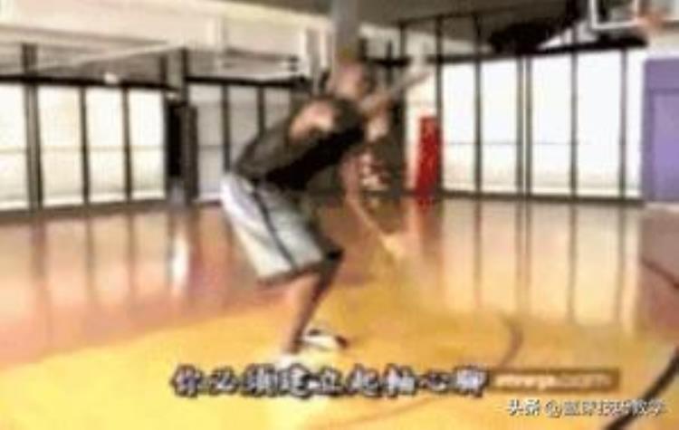 乔丹防守姿势「篮球防守教学跟着乔丹学习防守脚步」
