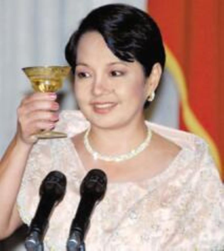 亚洲铁娘子自称中国儿媳认祖归宗被羁数年无罪释放有何隐情