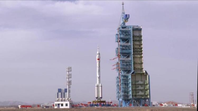 神舟15飞船成本到底多少钱外国航天员登上天宫究竟要不要付钱