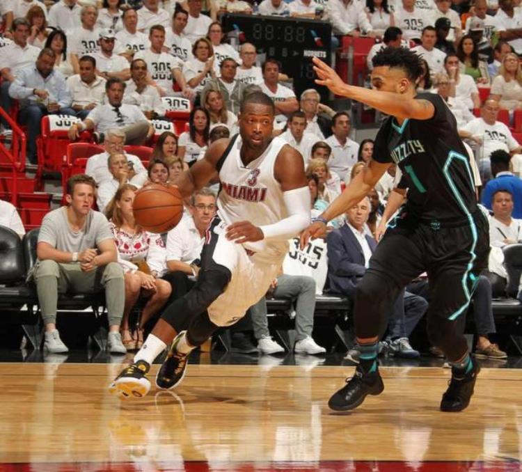 nba谁的变向最厉害「晃人高手盘点NBA变向能力最强的十大球星前三名无争议」