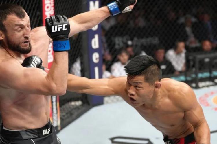 李景亮 ufc「今天UFC官宣两场重磅比赛李景亮与沙依兰出战UFC287」