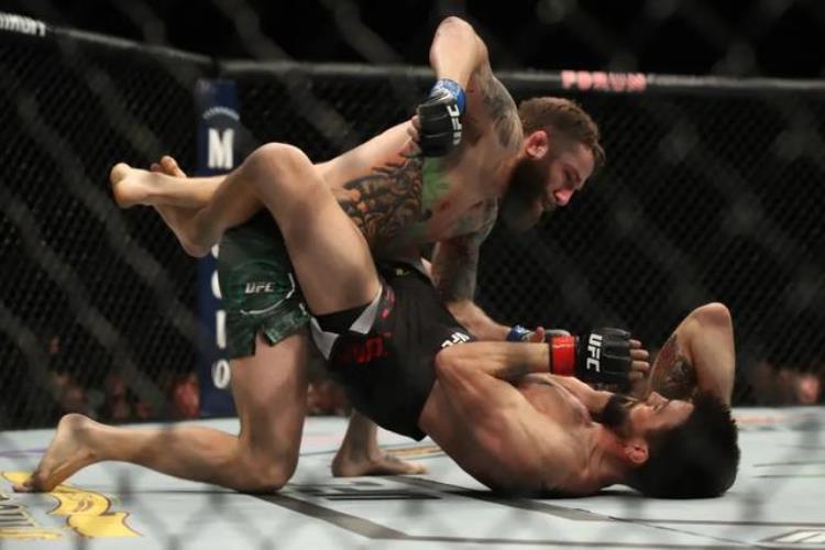 李景亮 ufc「今天UFC官宣两场重磅比赛李景亮与沙依兰出战UFC287」