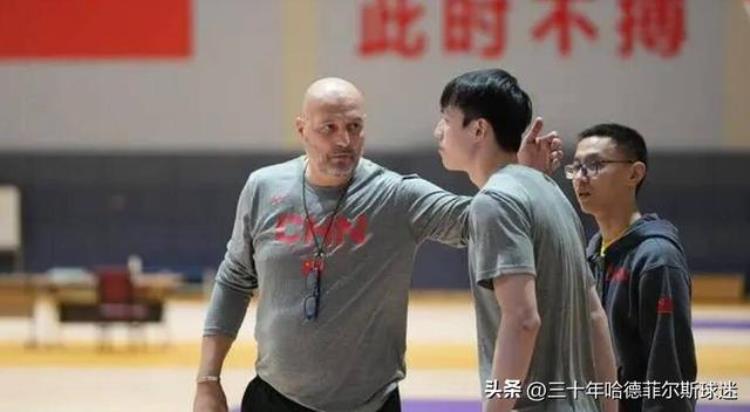乔尔利维「乔尔杰维奇发火原因找到了球员基本功差世界杯要拿倒数吗」