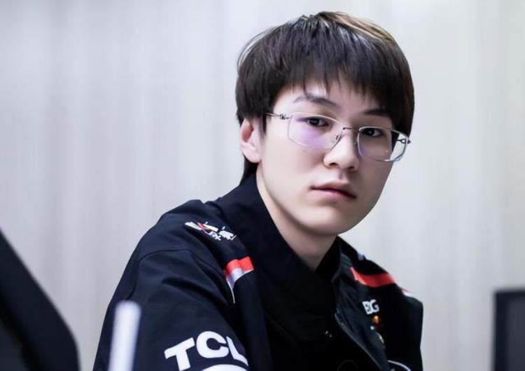 lol全球战队排名「LOL全球战队排行榜更新EDG飙升第2JDG和TES全部下滑」