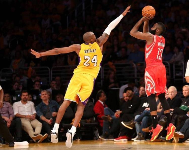 nba谁的变向最厉害「晃人高手盘点NBA变向能力最强的十大球星前三名无争议」