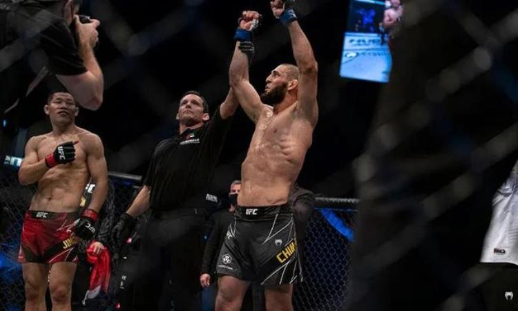 李景亮 ufc「今天UFC官宣两场重磅比赛李景亮与沙依兰出战UFC287」