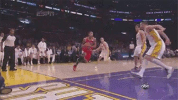 nba史上最强拉杆「nba历史上那些惊为天人的拉杆你知道几个」