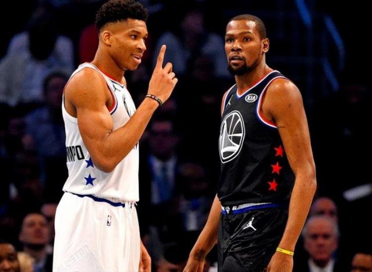 马龙罚球在念什么「NBA5大未解之谜至今都没答案马龙罚球念咒语穆大叔年纪」