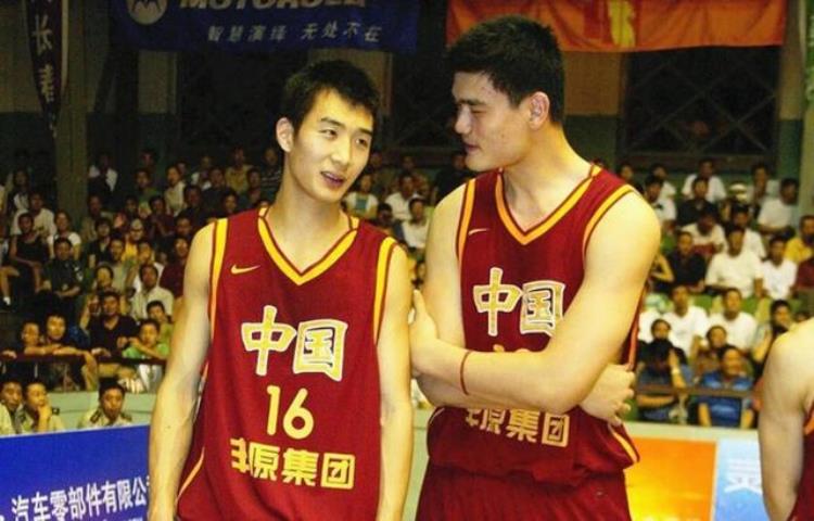 中国球员里有哪些被NBA选中或者收到合同但是没去NBA的呢