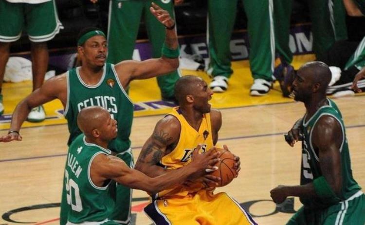 绿军和湖人的巅峰对决「绿军vs湖人这2支球队谁才是NBA第一豪门后者明显占上风」