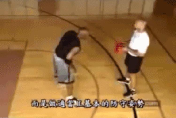 乔丹防守姿势「篮球防守教学跟着乔丹学习防守脚步」