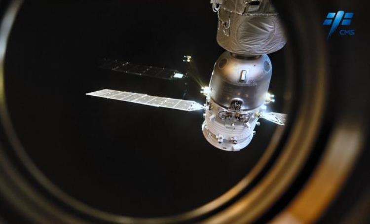 神舟15飞船成本到底多少钱外国航天员登上天宫究竟要不要付钱