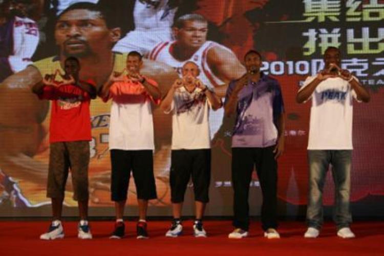 nba球星为什么都喜欢来中国「NBA球星都爱来中国真的人傻钱多吗在CBA得2分进账100万」