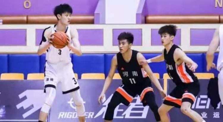 曾凡博有没有可能进nba「曾凡博能不能进入NBA当然最低二轮秀」