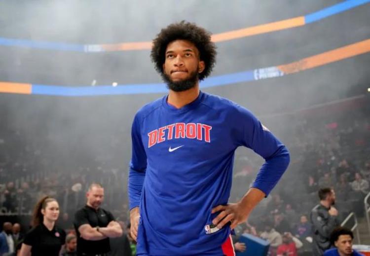 nba 骨折「骨折手术NBA榜眼变成玻璃人为了选他放弃东契奇」