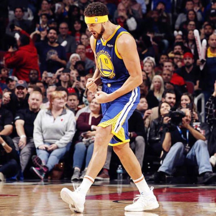 nba球员穿过的球鞋「除了耐克NBA球员还穿过哪些球鞋中国李宁安踏均上榜」