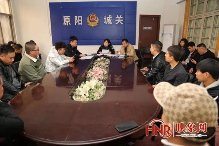 河南新乡张静「新乡女警张爽榜样力量谱写芳华」