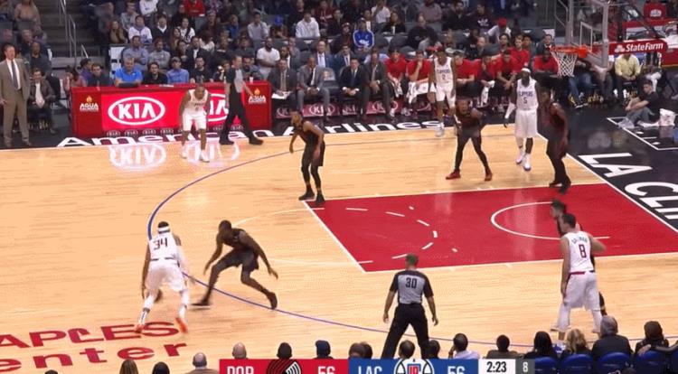 湖人开启新赛季第一笔引援试训征战NBA10年的老将哈克莱斯