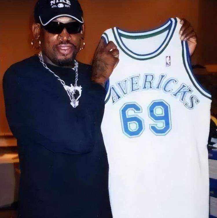 nba不允许穿69号「NBA5大未解之谜不能穿69号球衣乔丹98年绝杀推人」