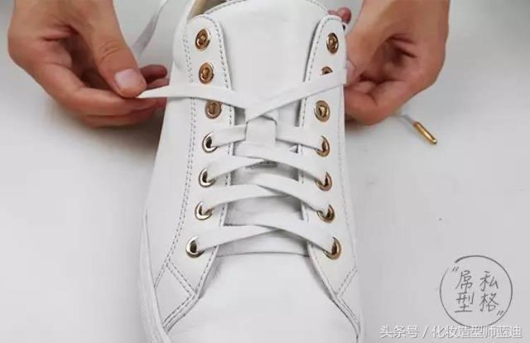 鞋带怎么打结好看 男士「鞋子丨除了蝴蝶结男生们可以学习的绑鞋带技巧到底有多少种」