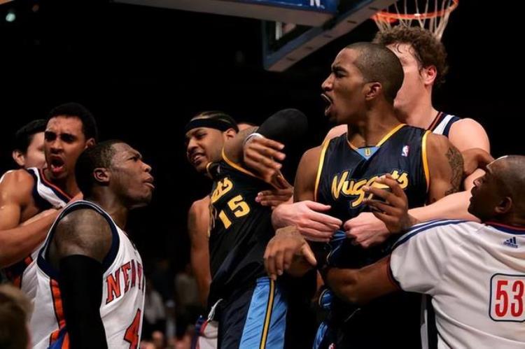 nba球员规则大全「盘点NBA六大潜规则姚明保罗霍华德都深受其害」