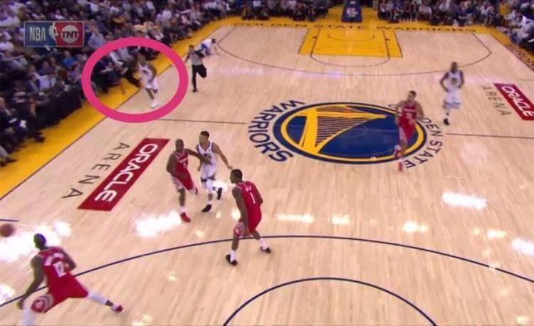 nba裁判判错怎么办「在NBA当裁判有多不易姚明跳球误伤裁判刚开场就下场」