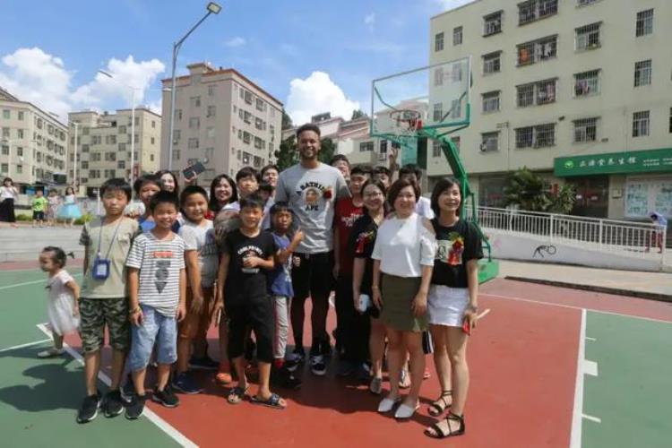 独家报道nba球星凯尔安德森的中国基因故事「独家报道NBA球星凯尔安德森的中国基因故事」