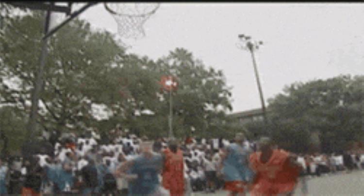 科比和艾弗森对喷说的什么「欧文科比艾弗森打街球是什么样子完虐路人不给面子」