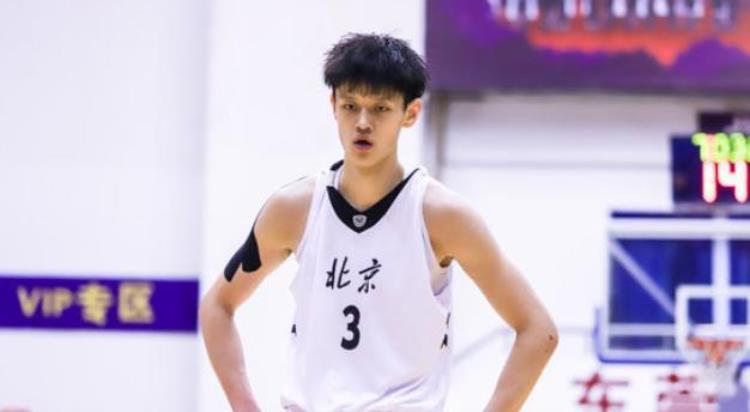 曾凡博有没有可能进nba「曾凡博能不能进入NBA当然最低二轮秀」