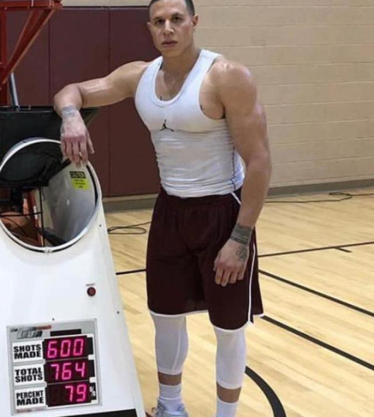 别被印象流骗了NBA这些瘦子其实都是肌肉男库里上榜