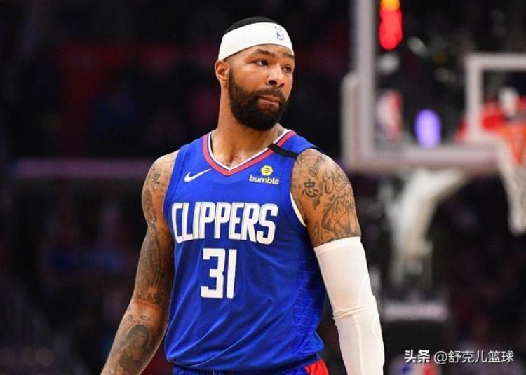 nba球星口臭「揭秘NBA球星体臭多难闻邓肯熏臭球馆比赛前要用香水和除臭剂」