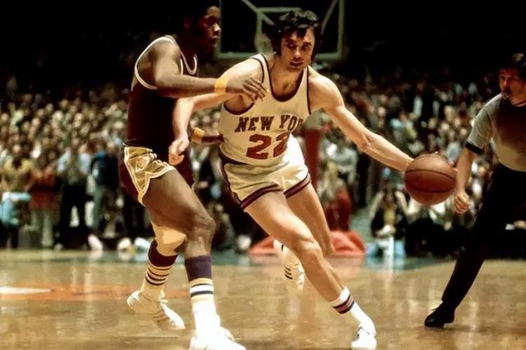 NBA和CBA里有哪些人同时兼任球员和主教练CBA四位NBA两位