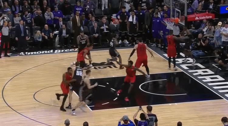 湖人开启新赛季第一笔引援试训征战NBA10年的老将哈克莱斯