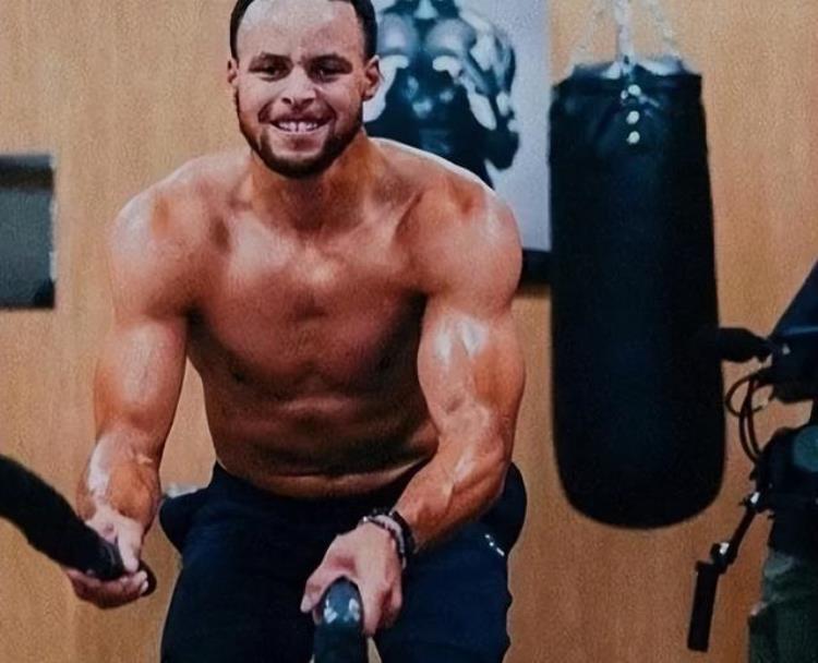 nba的瘦子「别被印象流骗了NBA这些瘦子其实都是肌肉男库里上榜」