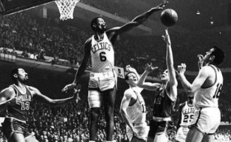 nba所有左手球员「NBA拥有黄金左手的6大右手将伯德左手无解詹姆斯是个特例」