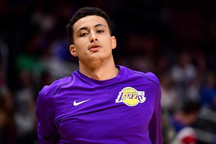 nba湖人王朝「湖人如何开启王朝模式续约一人成关键签约两人助夺冠」