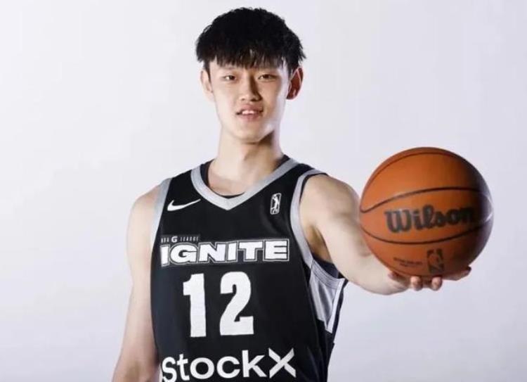 曾凡博郭昊文2有17名中国球员代表NBA球队参加夏联都是谁