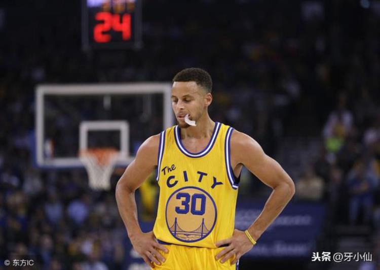 为什么nba球员喜欢戴牙套「NBA球员为何喜欢咬牙套牙医球迷告诉你」