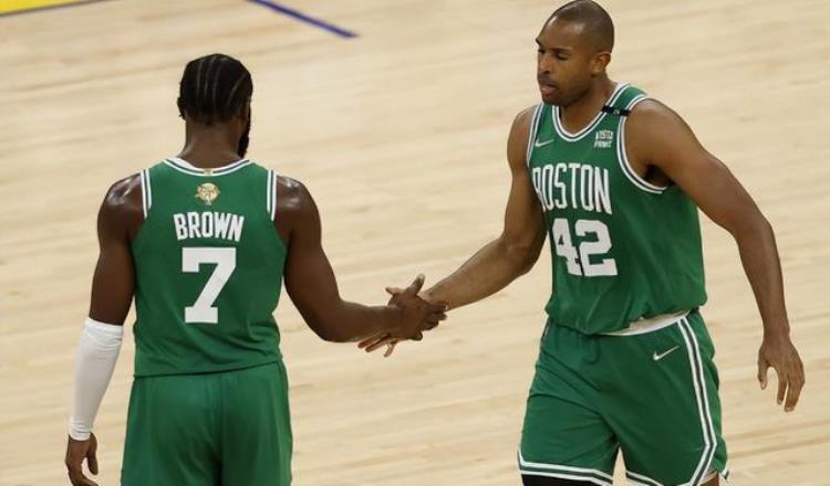 nba 老汉「说出来你别不信NBA现役这5位三旬老汉组一队想夺冠不难」