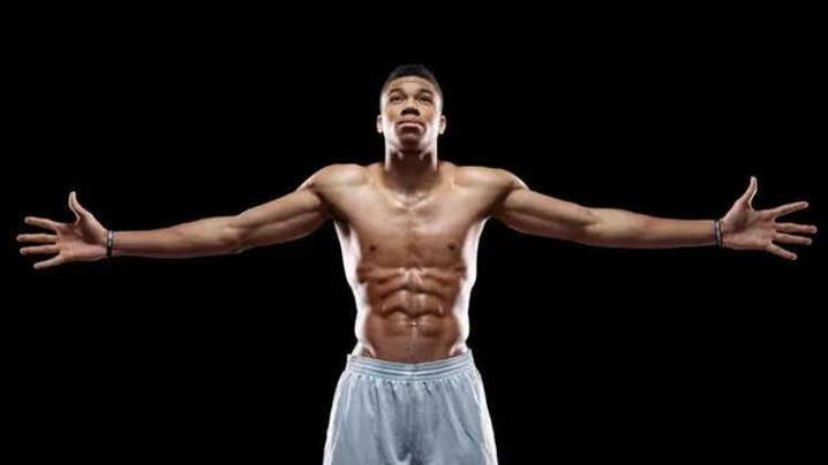瘦竹竿身材「瘦竹竿怎么练壮看看这几位NBA球星的故事」